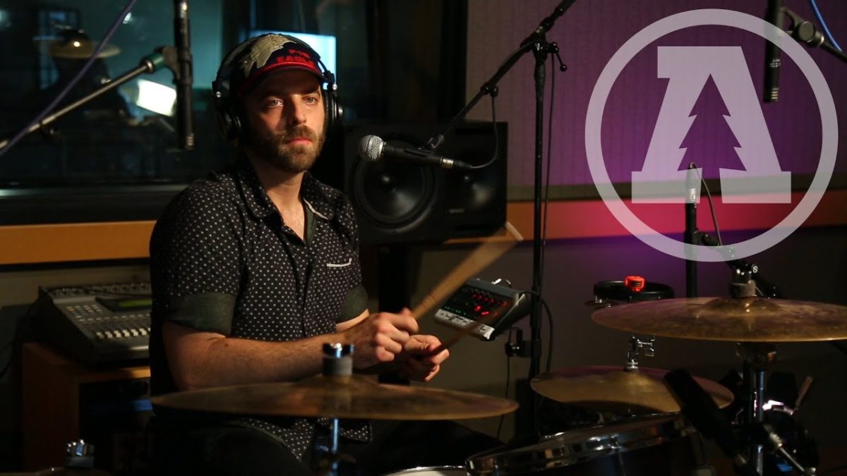 Quiet Hollers - Aviator Shades - Audiotree Live (2 of 5)