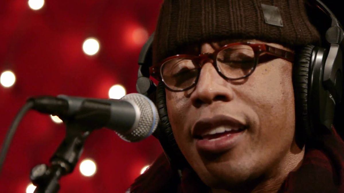 Raphael Saadiq - Good Man (Live on KEXP)