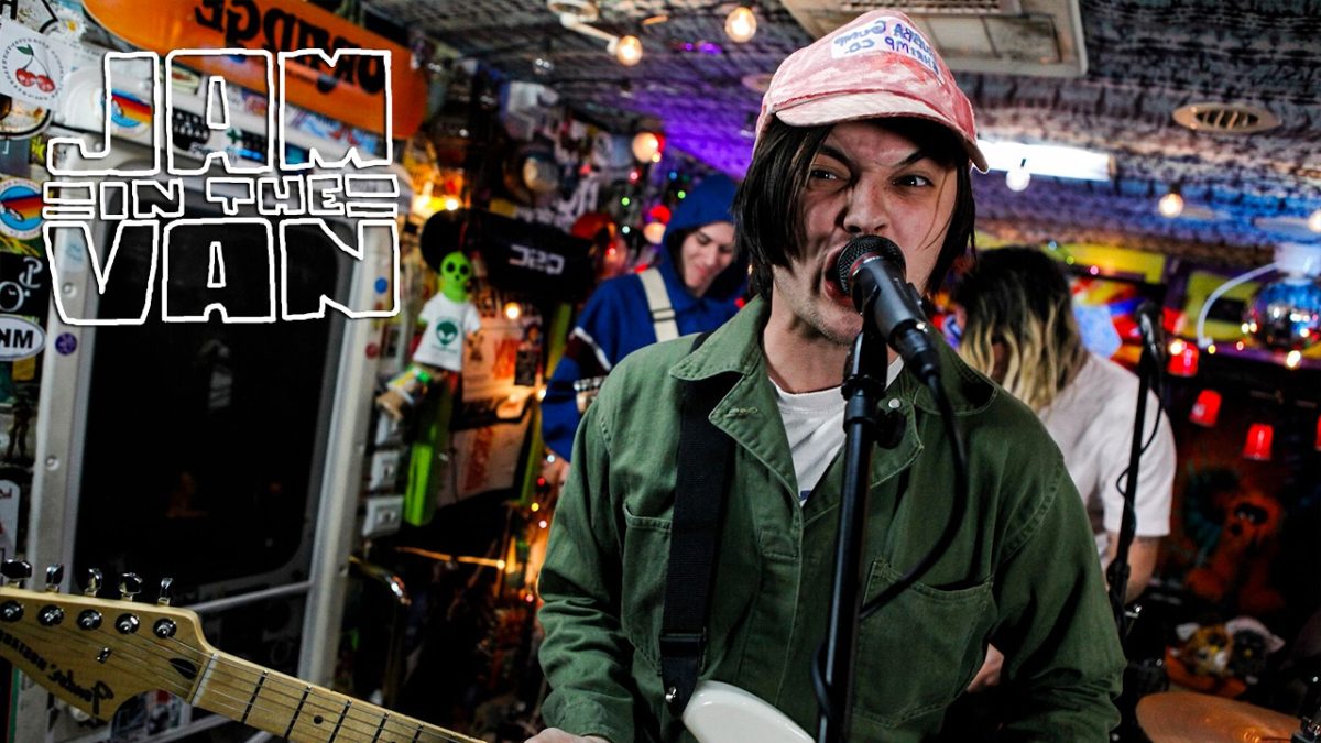 NO PARENTS - "Chix in L.A." (Live from JITV HQ in Los Angeles, CA 2017) #JAMINTHEVAN