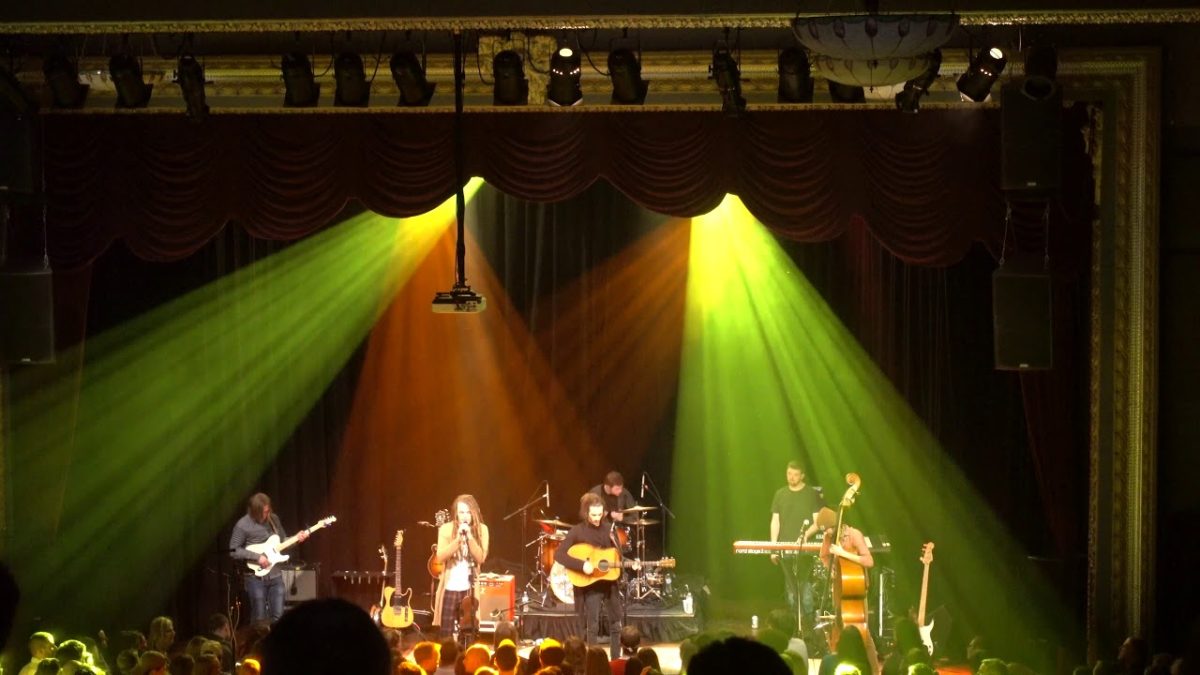 THE WAY DOWN WANDERERS : Crooked Pines : {4K Ultra HD} : The Castle Theater : Bloomington : 3/9/2019