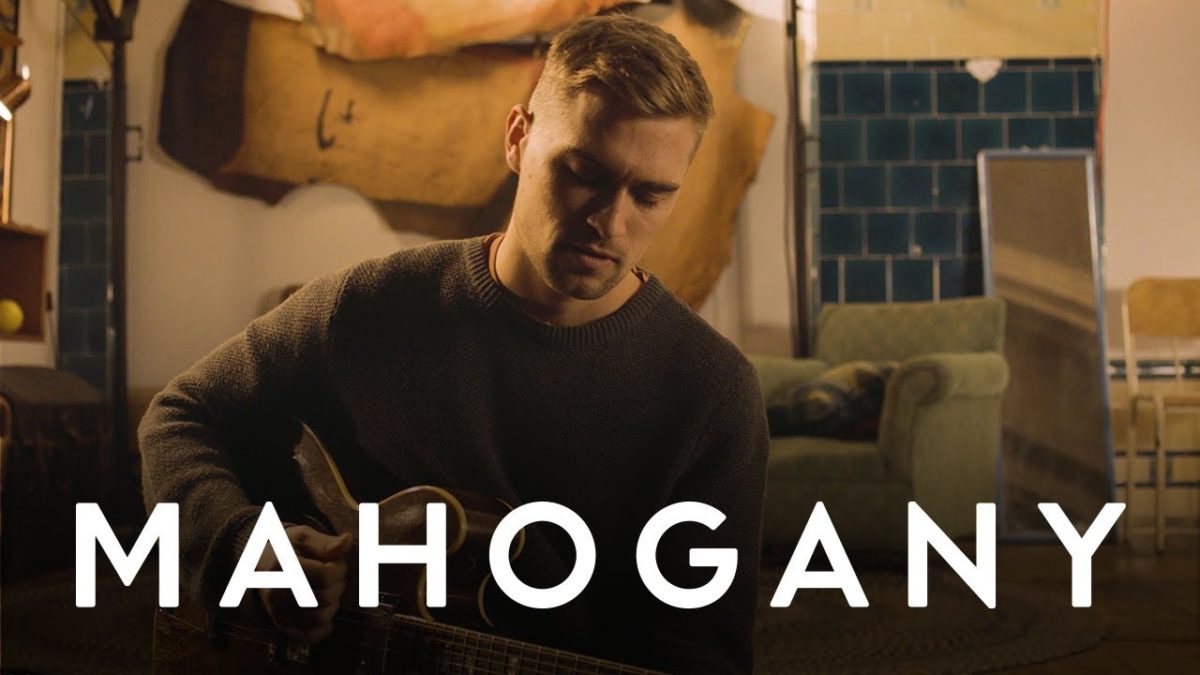 Rhys Lewis - Reason To Hate You | Mahogany Session