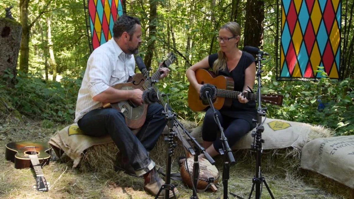 Pharis and Jason Romero - Waitin' On The Evening Mail (Live on KEXP @Pickathon)