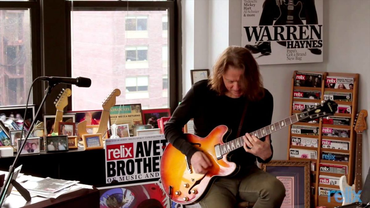 Robben Ford - "12 Bar Blues Improvisation" | Relix