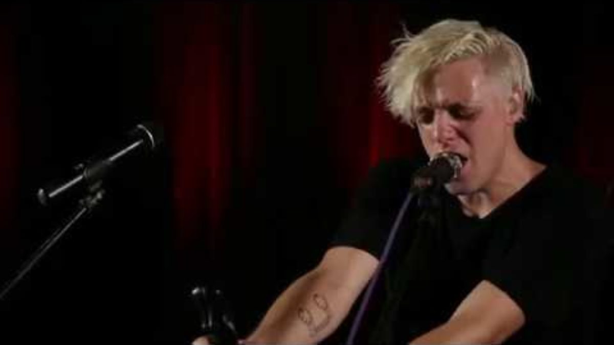 Robert DeLong at Paste Studio NYC live from The Manhattan Center