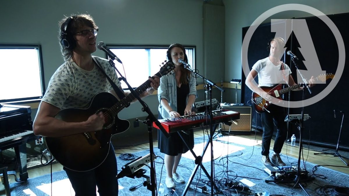 Rogue Valley - Pulse - Audiotree Live (4 of 6)