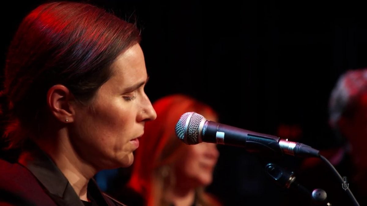 Rose Cousins - The Return / Love Comes Back - (Live on eTown)