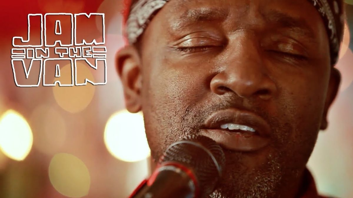 DAVID RYAN HARRIS - "Shelter" (Live at JITV HQ in Los Angeles, CA 2017) #JAMINTHEVAN