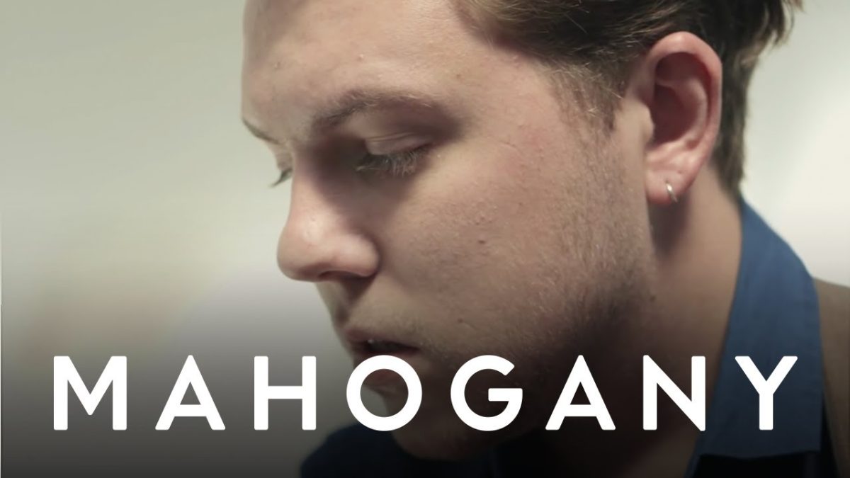 Saint Raymond - I Want You | Mahogany Session