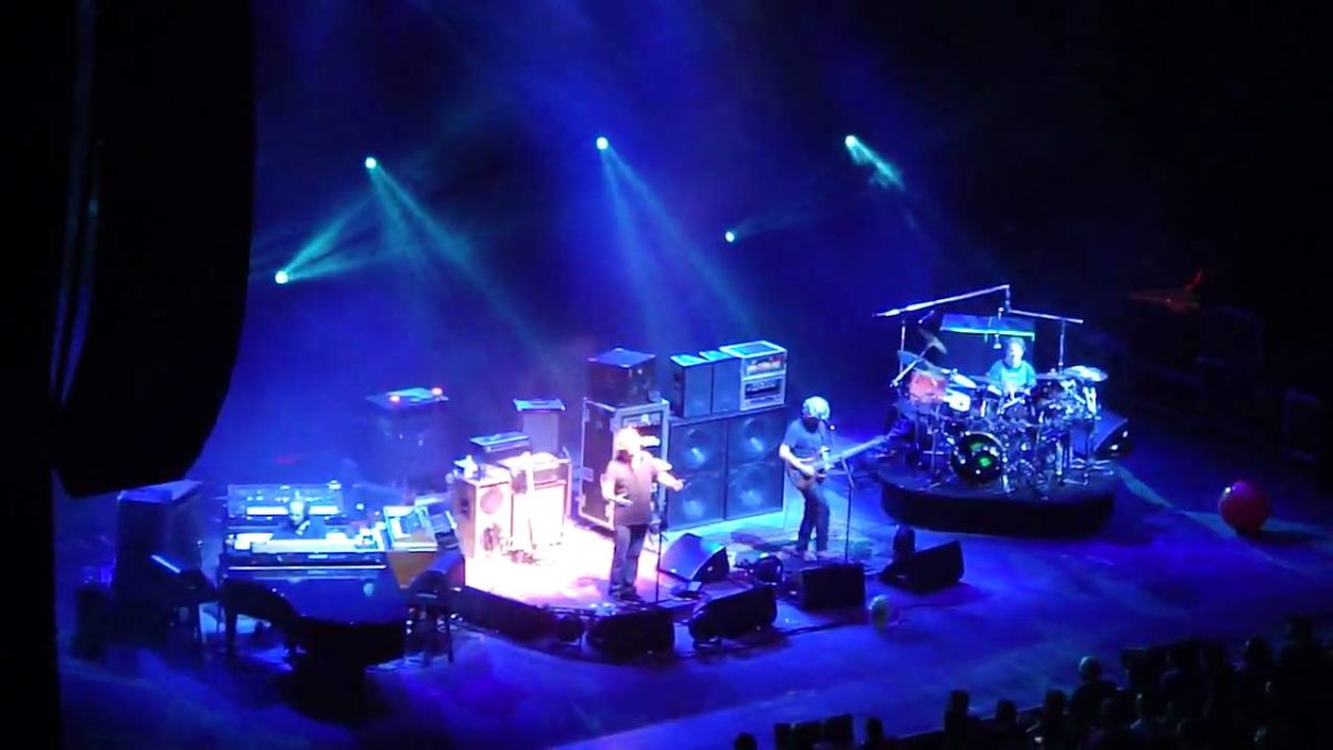 Phish | 08.16.09 | Harpua→I Kissed a Girl→HYHU→Harpua part 1 | SPAC - Saratoga Springs, NY