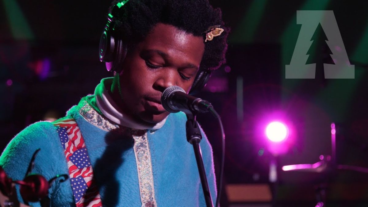 Shamir - Blooming / Ignore Everything | Audiotree Live
