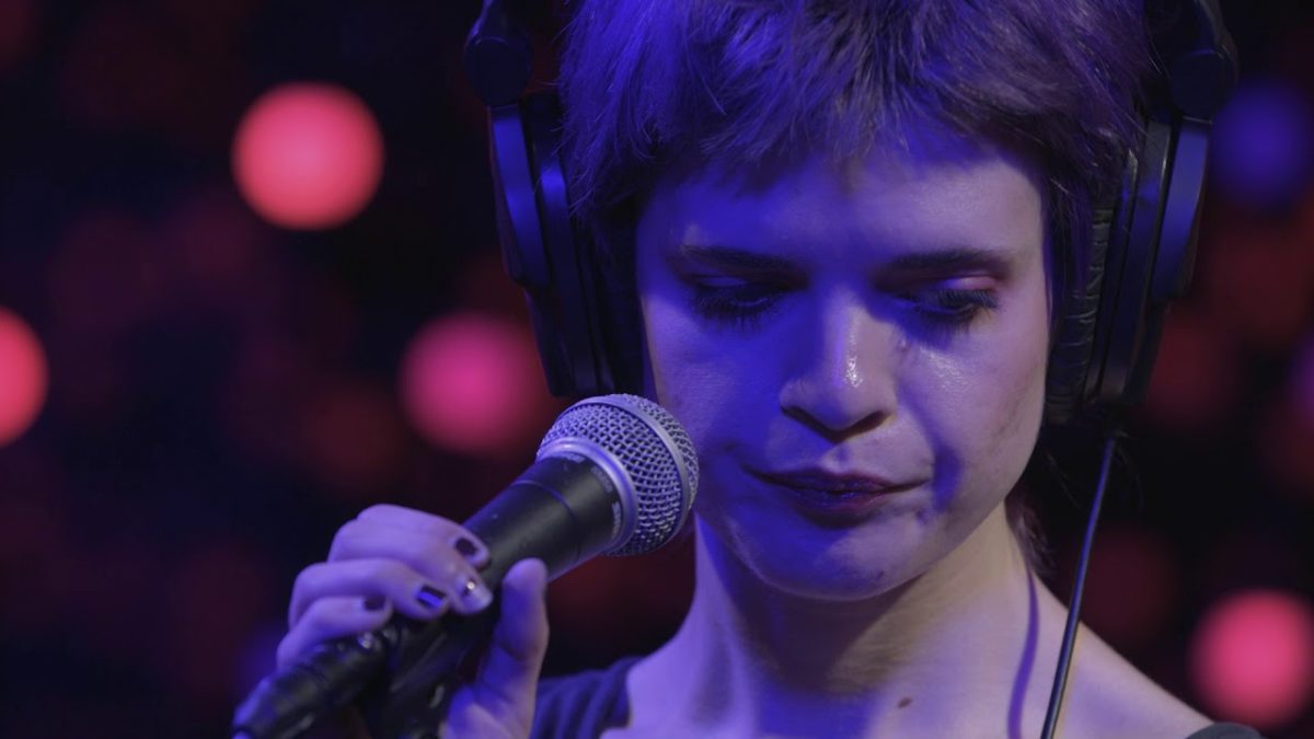 She Devils - Hey Boy (Live on KEXP)