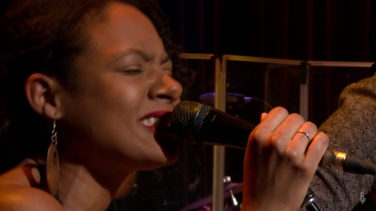 eTown Finale with Jessica Lea Mayfield & Birds of Chicago - I Saw The Light (eTown webisode #1386)