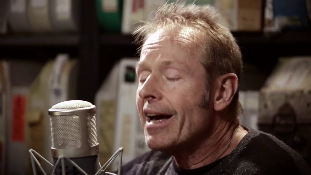 Simon Kirke - Full Session - 1/24/2017 - Paste Studios - New York, NY