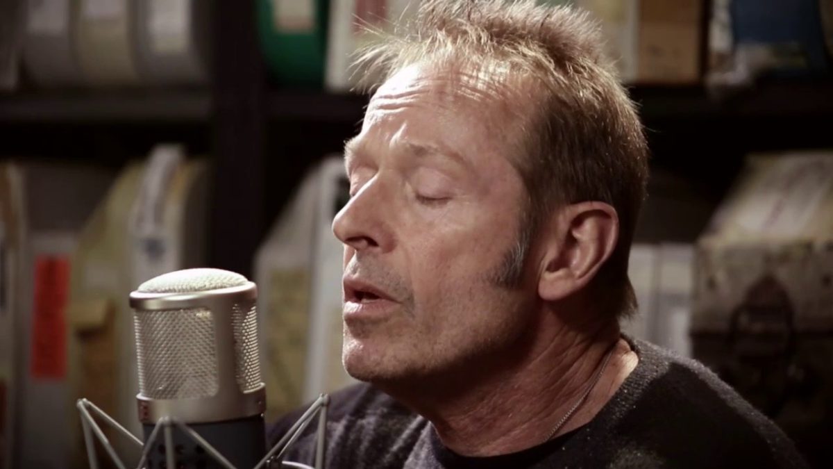 Simon Kirke - Stay With Me - 1/24/2017 - Paste Studios, New York, NY