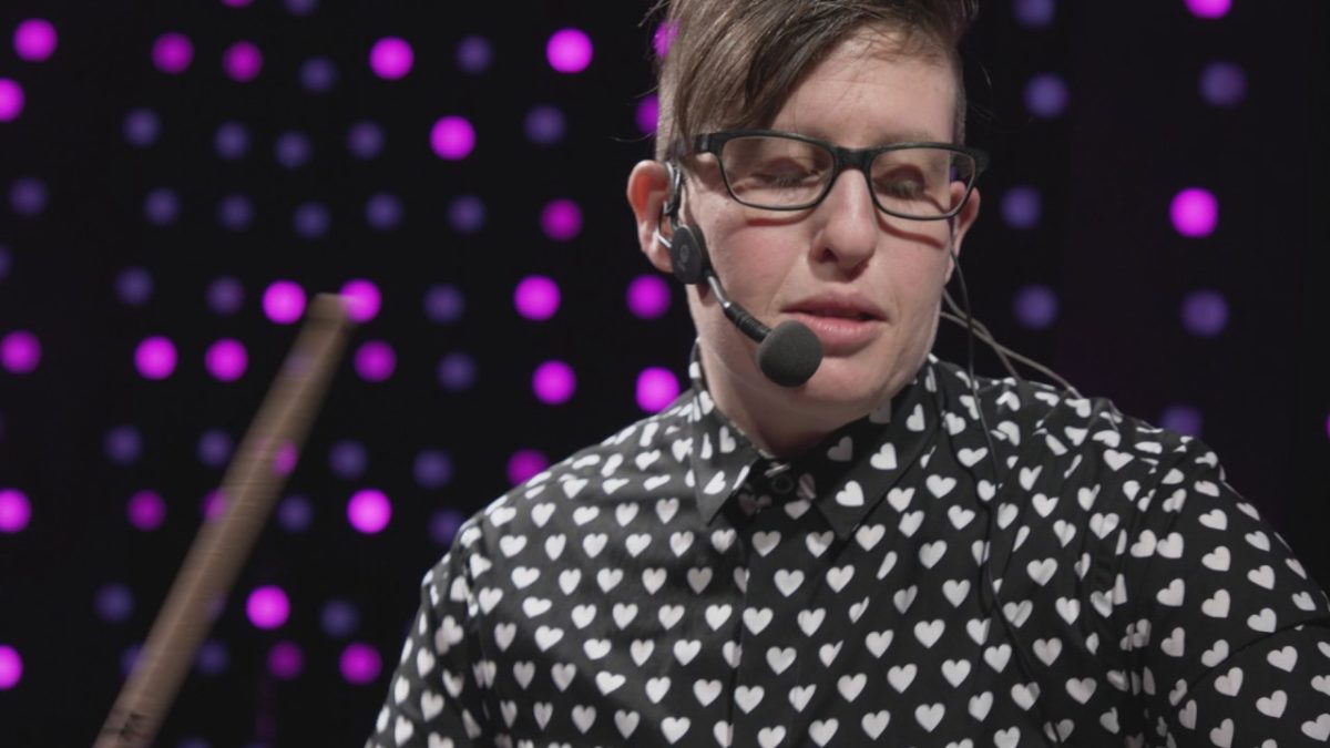 SISTERS - Giant Tears (Live on KEXP)