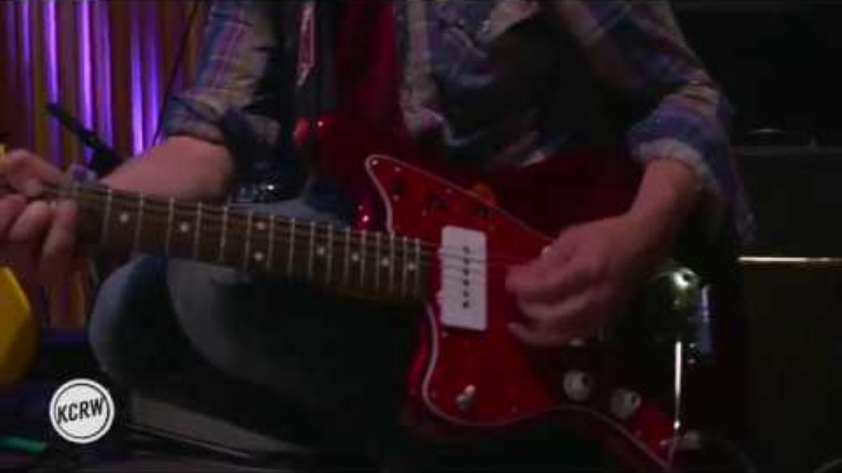 Slowdive performing "Souvlaki Space Station" Live on KCRW