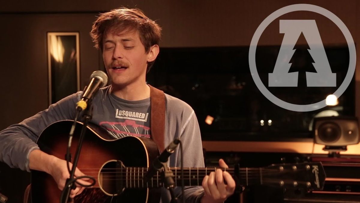 Small Houses - Staggers and Rise | Audiotree Live