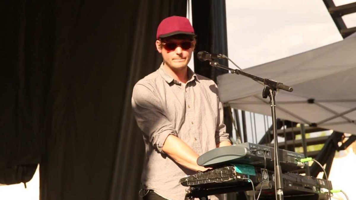 STRFKR - Isabella of Castille (Live) - Snowmass Mammoth Fest 2013