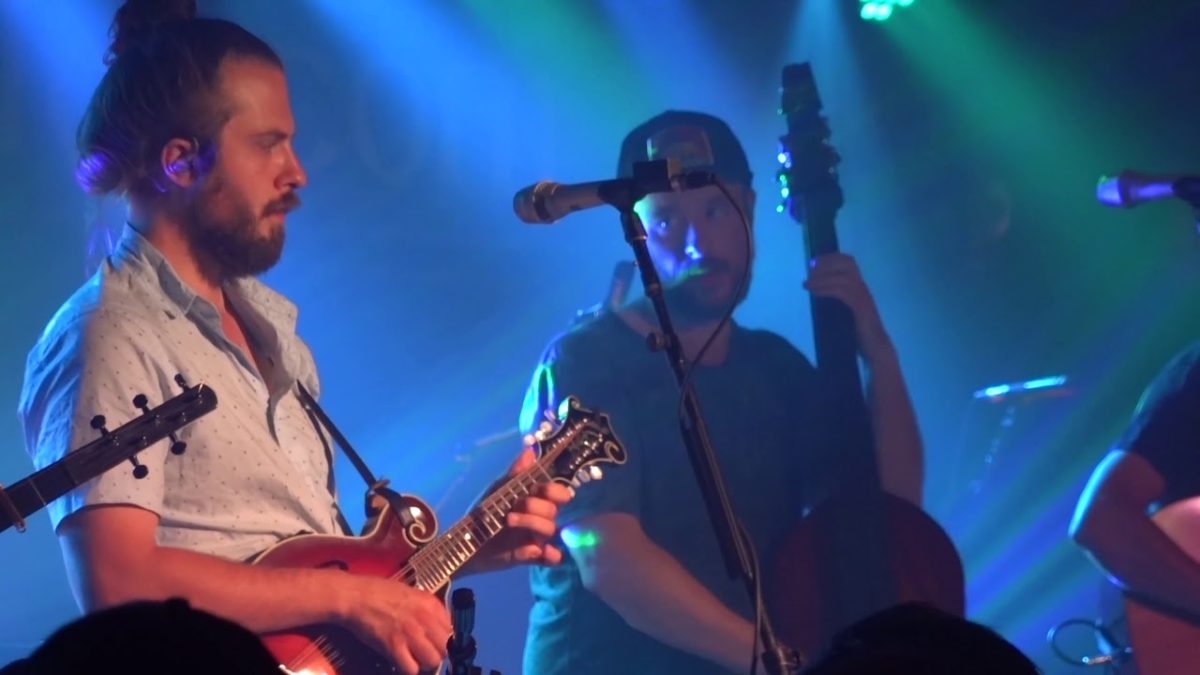 YONDER MOUNTAIN STRING BAND : Rain Still Falls : {4K Ultra HD} : Kenny's Westside : Peoria : 8/7/19