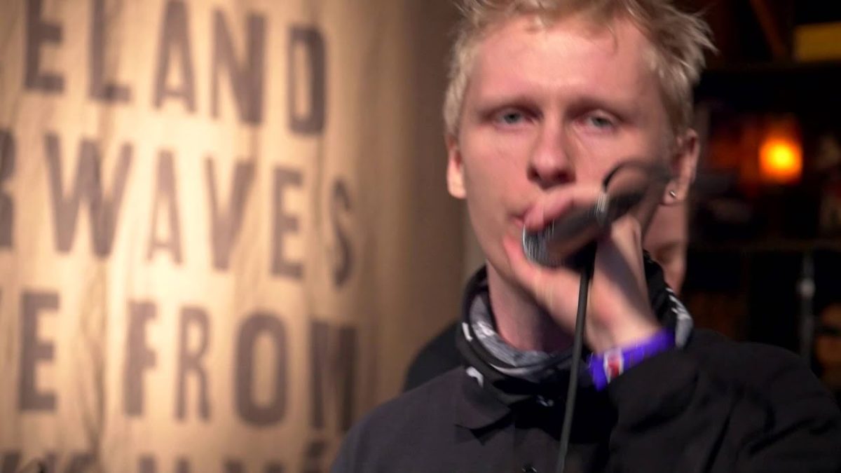 Sturla Atlas - Snowin' (Live on KEXP)