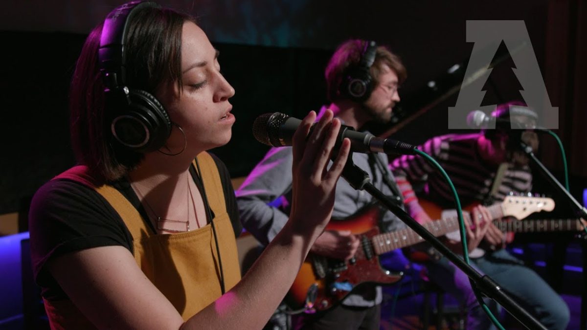 Sun June - Singing | Audiotree Live