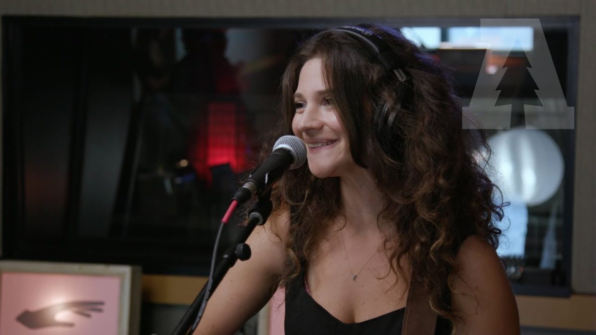 Swear and Shake - Landing Planes | Audiotree Live
