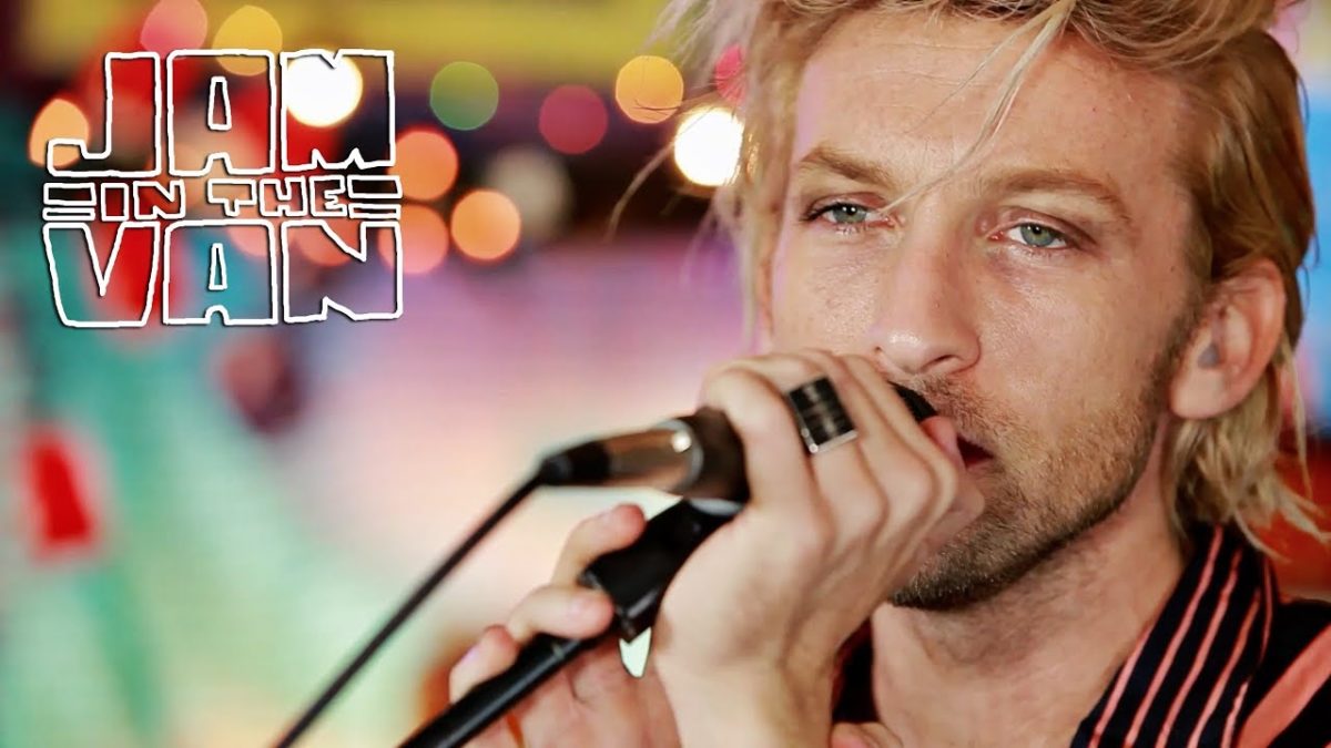 SWIMM - "1000 Lovers" (Live at JITV HQ in Los Angeles, CA 2017) #JAMINTHEVAN
