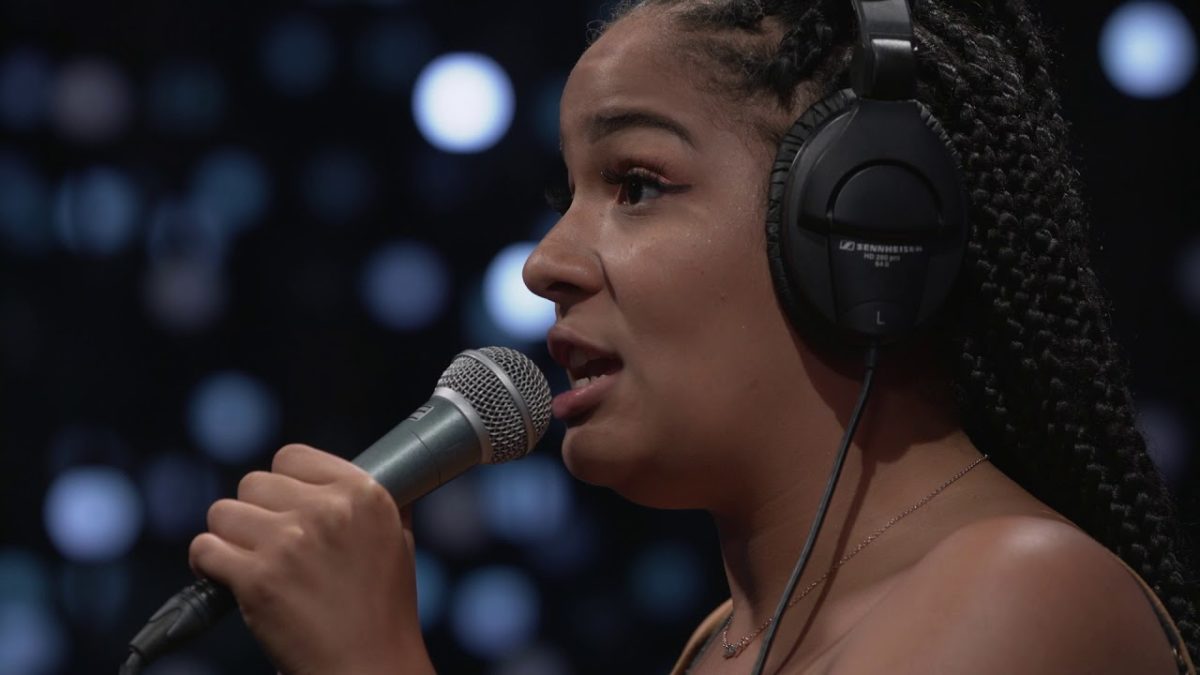 Taylar Elizza Beth - New Reality (Live on KEXP)