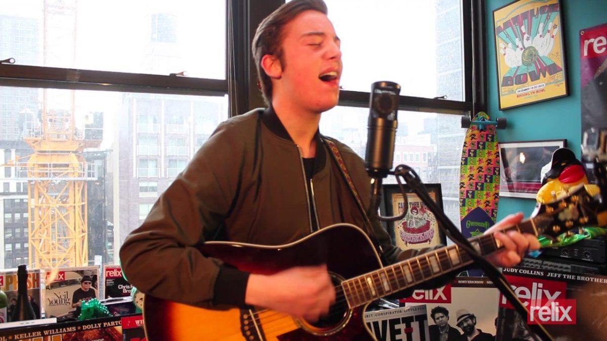 "Tell Me I'm Not Dreaming" | Quinn Sullivan | 02/07/17 | Relix Studio Sessions