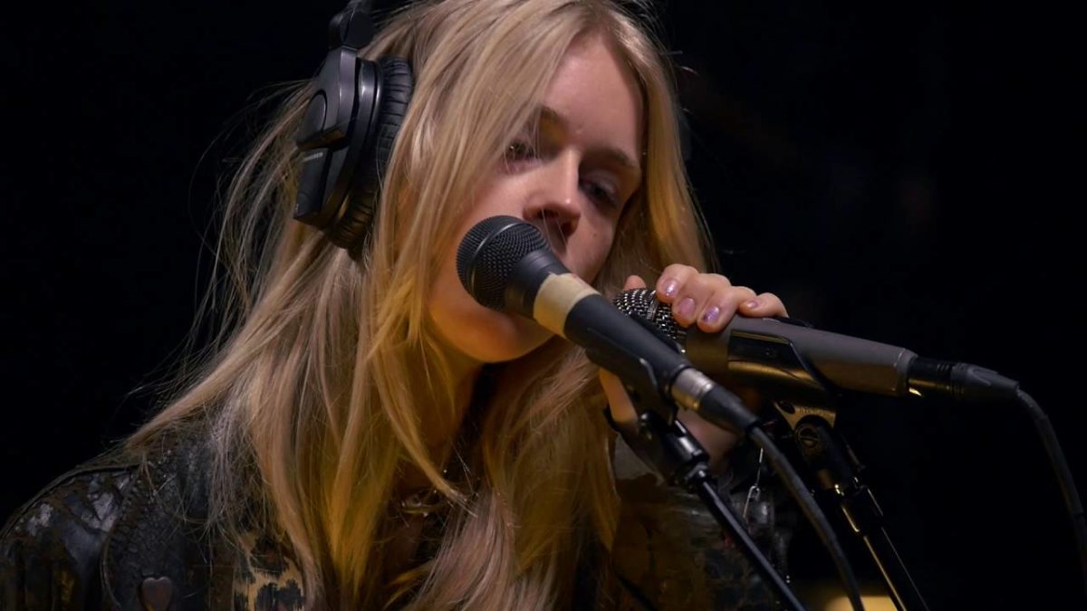 The Big Pink - Beautiful Criminal (Live on KEXP)