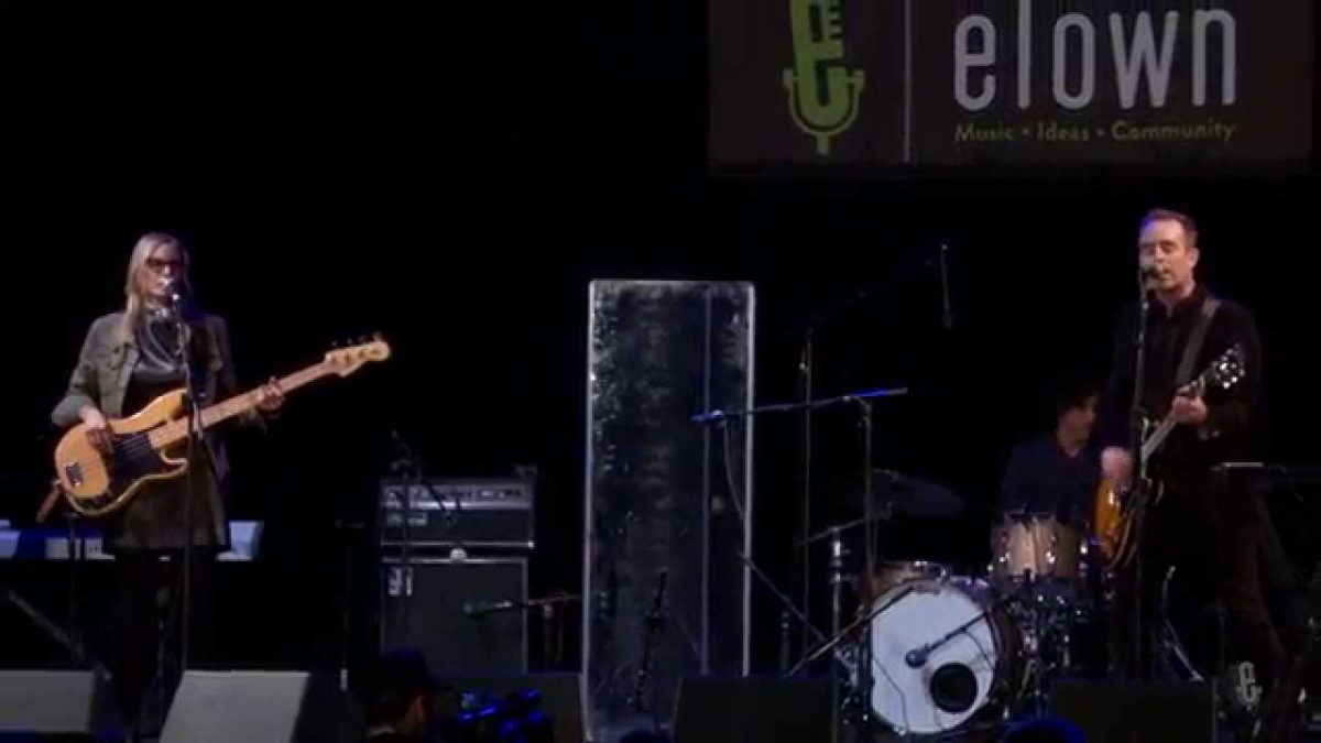 The Both - "Milwaukee" (eTown webisode #760)