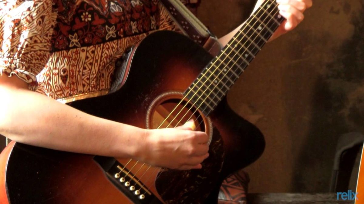 The Chapin Sisters "Crying in the Rain"
