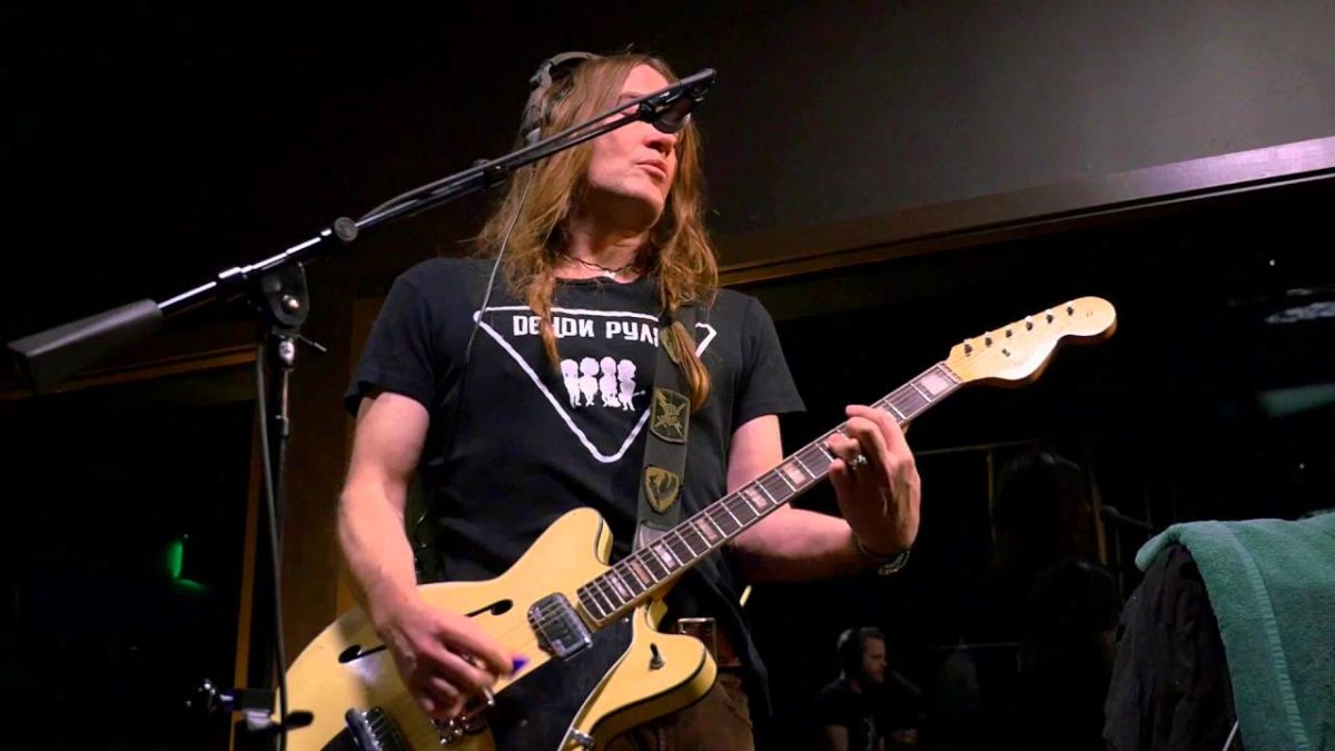 The Dandy Warhols - You Are Killing Me (Live on KEXP)