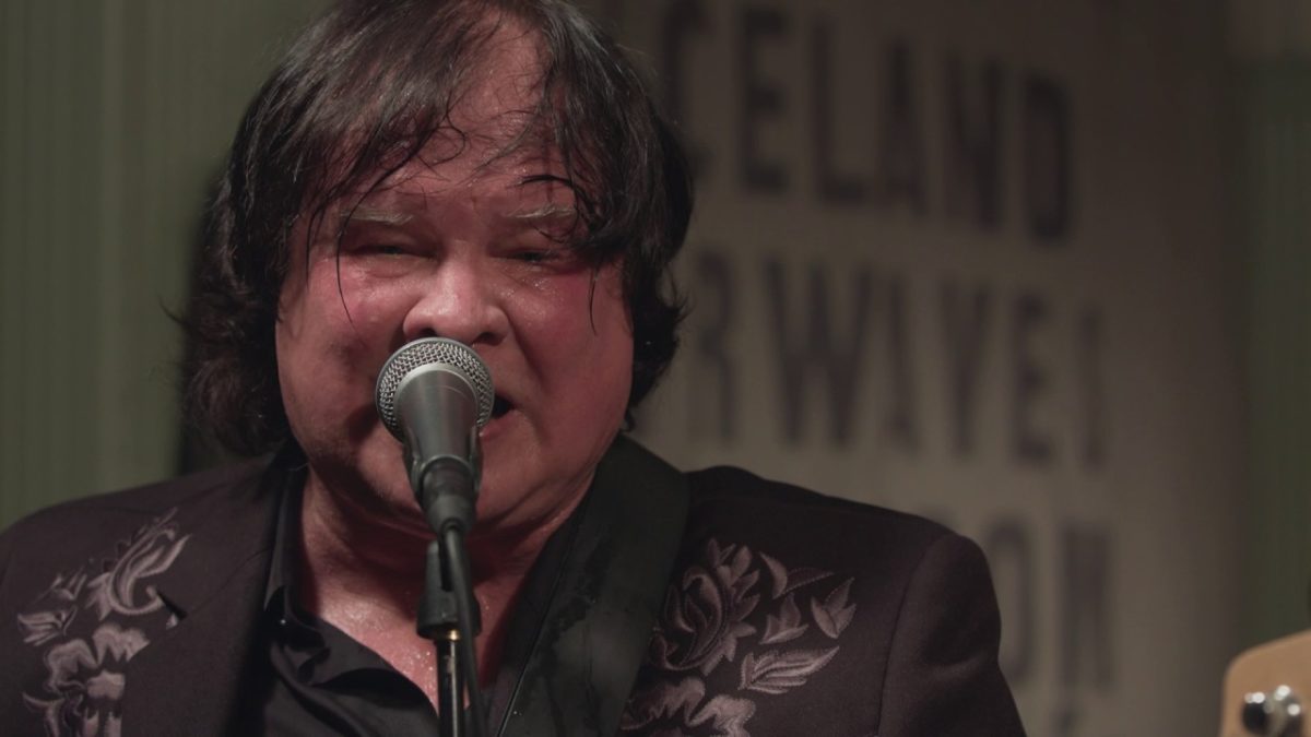 The Sonics - I Don't Need No Doctor (Live on KEXP)