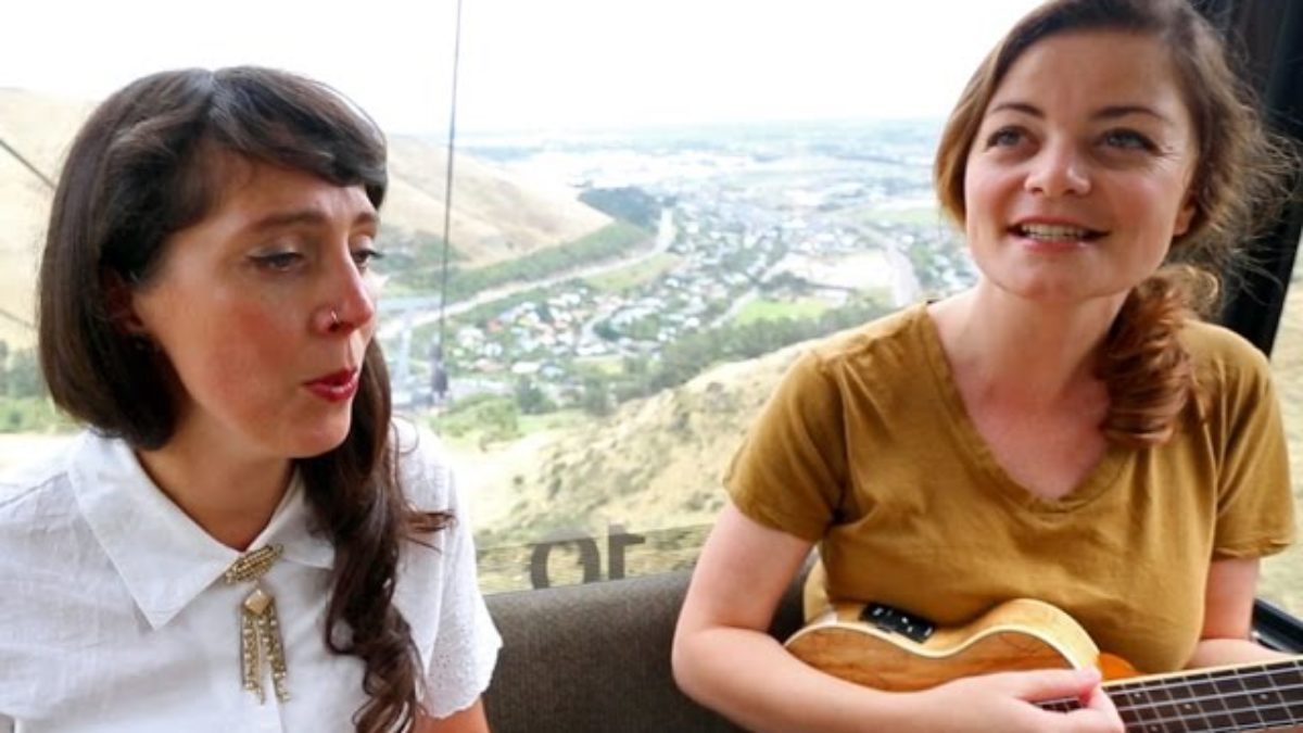 The Swan Sisters "Donna Darling" // Gondola Sessions