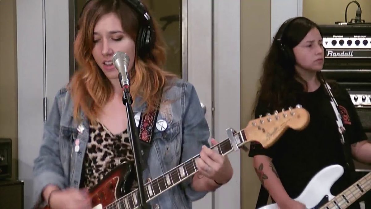 Tiny Stills - Bury Me Under A Palm Tree - Daytrotter Session - 9/4/2018