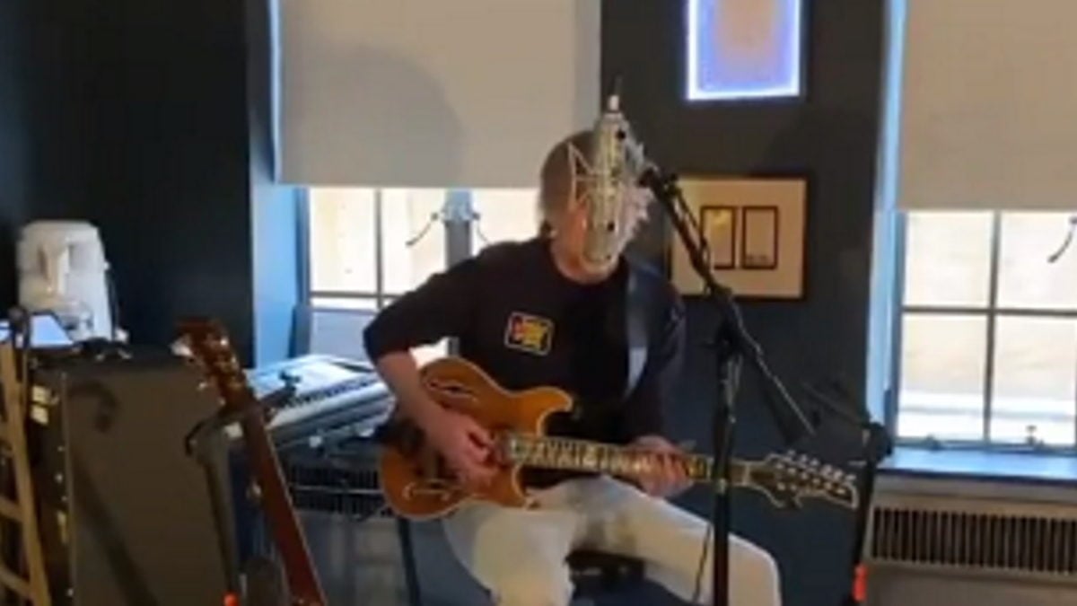 Trey Anastasio Shares New Song 'Timeless'