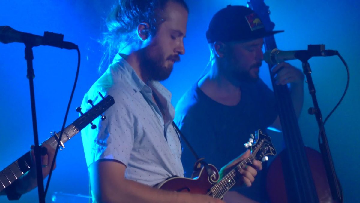 YONDER MOUNTAIN STRING BAND : It's Hard To Be A Saint In The City II : {4K HD} : Kenny's : 8/7/2019