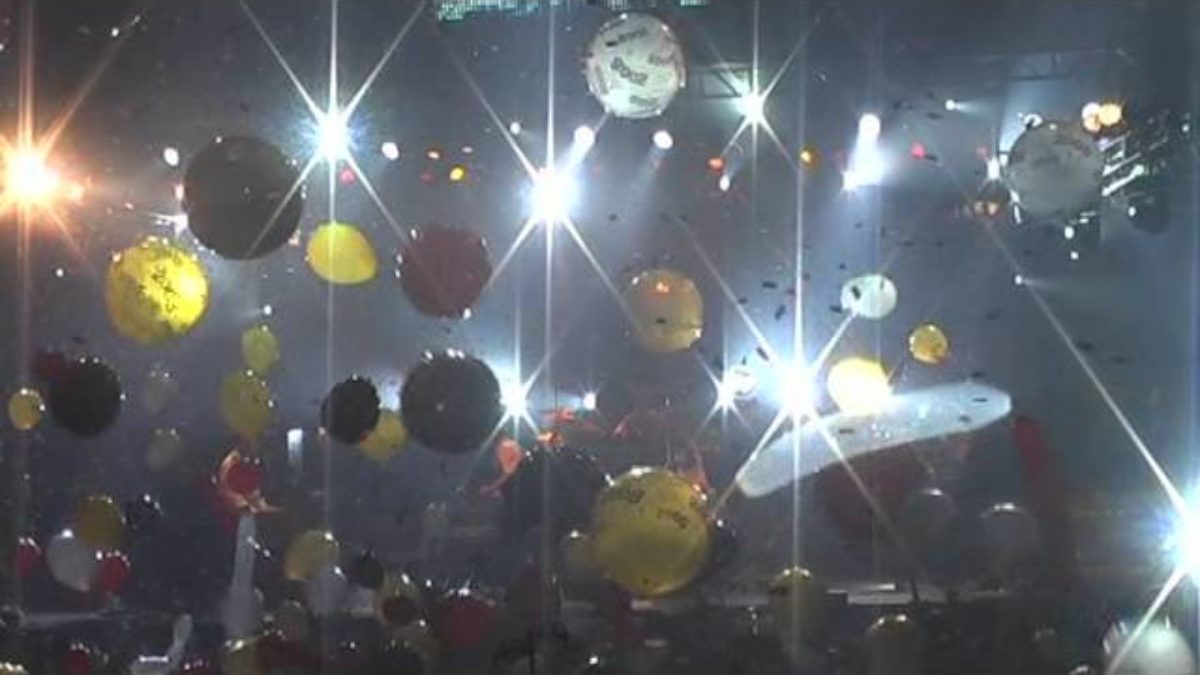 Umphreys NYE 2007-08 Midnight at Aragon Ballroom