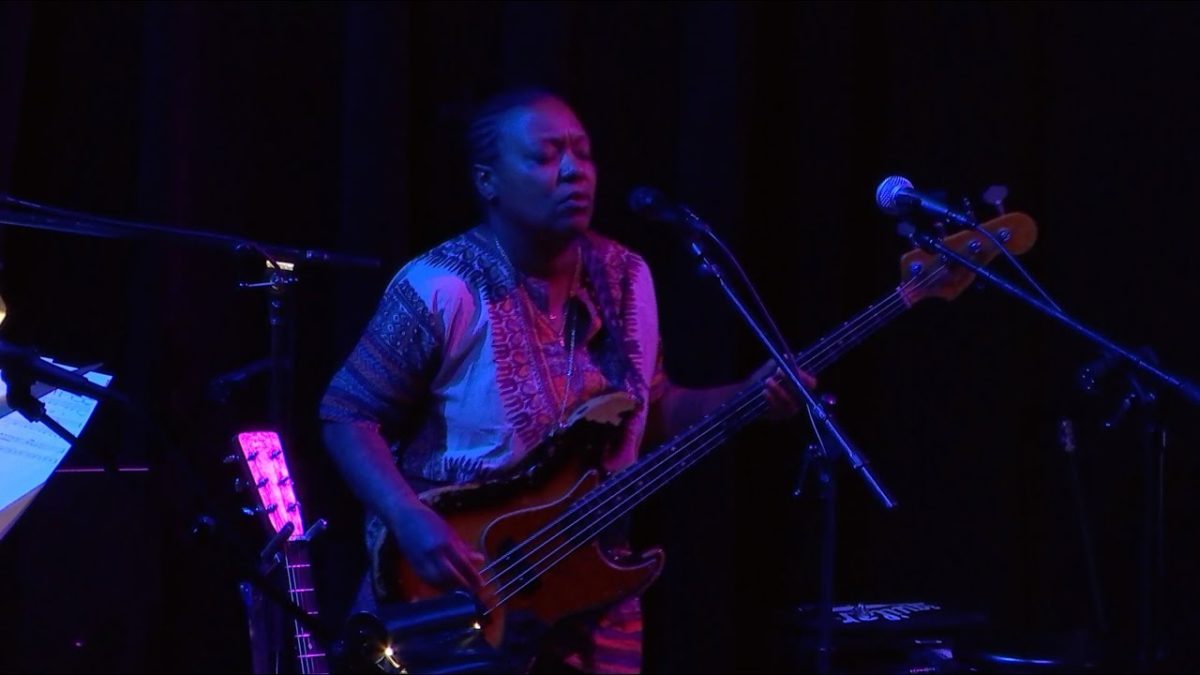 Untitled / Atomic Dog - Meshell Ndegeocello - 4/28/2018