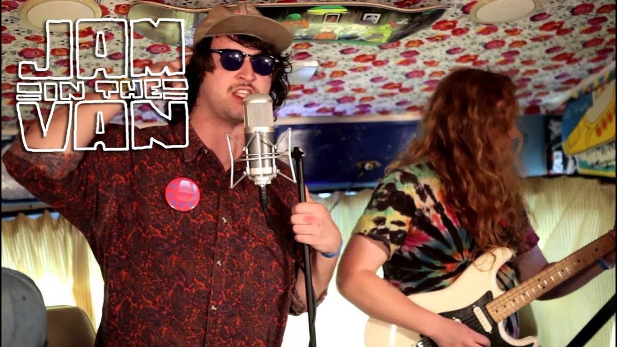 WHITE FANG - "Unchain Your Brain" (Live From BURGERAMA II) #JAMINTHEVAN