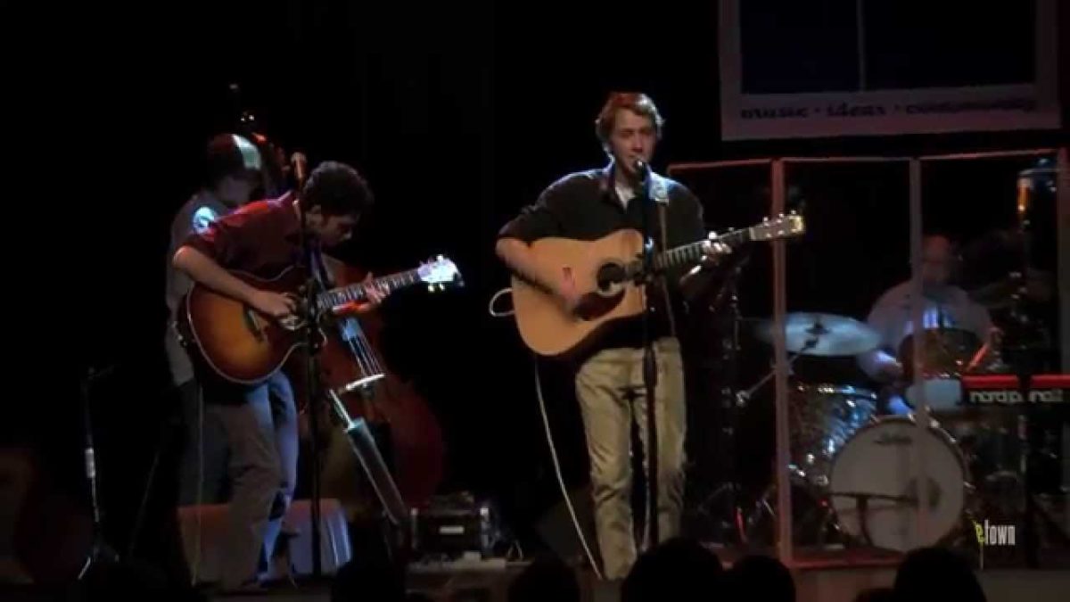 Willow Tree - "Someone Made Me Without Grace" (eTown webisode #555)