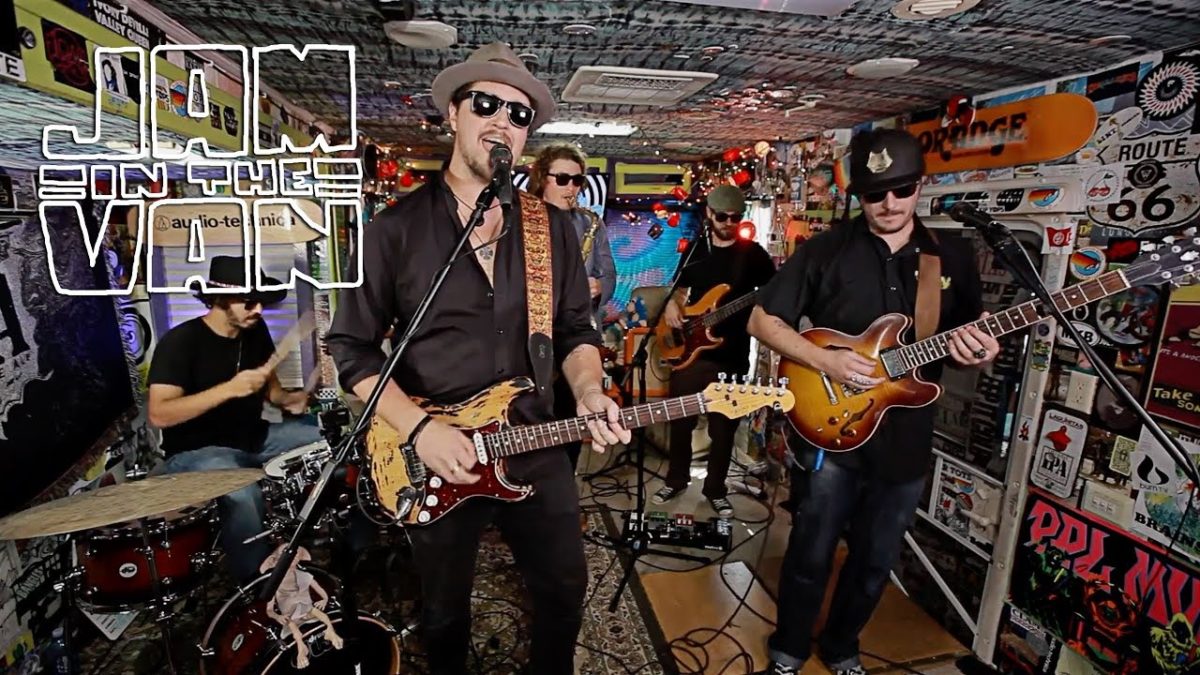 THE HIGHWAY POETS - "Steady Hand" (Live at JITV HQ in Los Angeles, CA 2017) #JAMINTHEVAN