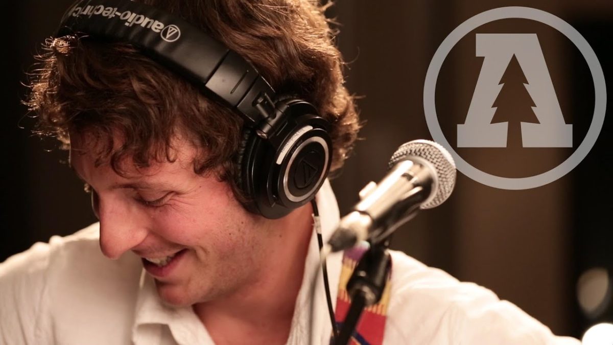 Zach Heckendorf - Speed Checked by Aircraft | Audiotree Live
