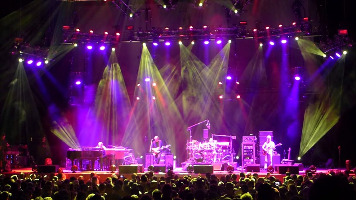 Haley's Comet ~ Funky Bitch - Phish - Chula Vista - 10-25-14 - Sleep Train Amphitheater