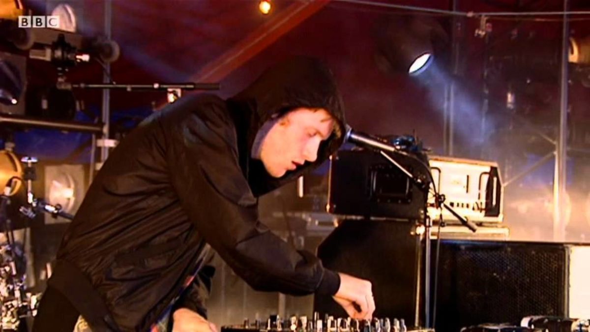 D/R/U/G/S performs Velodrome 1 on the BBC Introducing Stage at Glastonbury 2011
