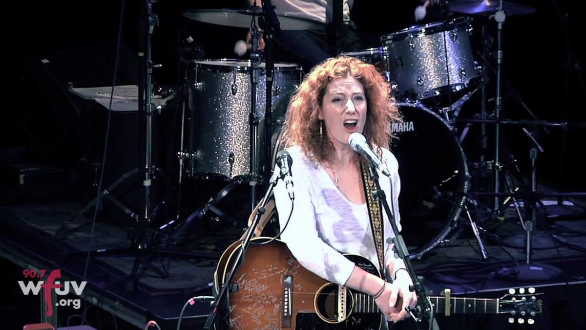 WFUV Presents: Kathleen Edwards - "Pink Champagne" (Live at Tarrytown Music Hall)