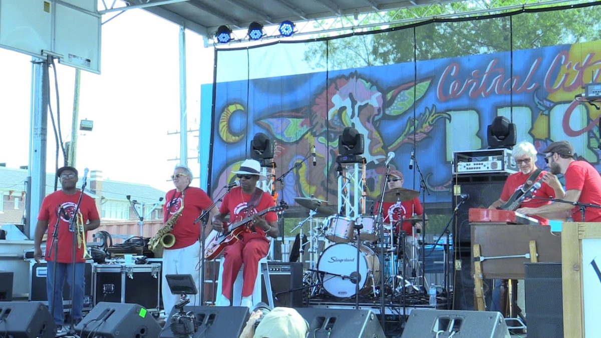 Walter Wolfman Washington & The Roadmasters 4/30/18 (Part 1 of 2) NOLA Crawfish Festival