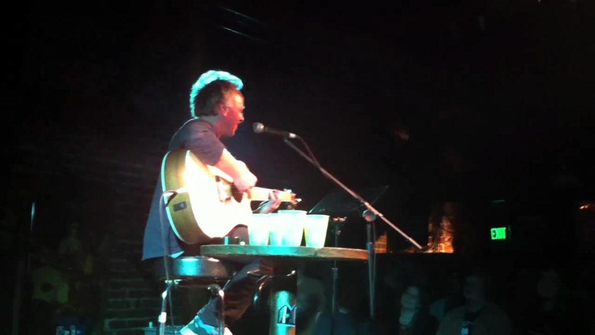 Gene Ween (solo) - Ziggy Stardust (David Bowie cover) 11/12/10 Bloomington, IN @ The Bluebird