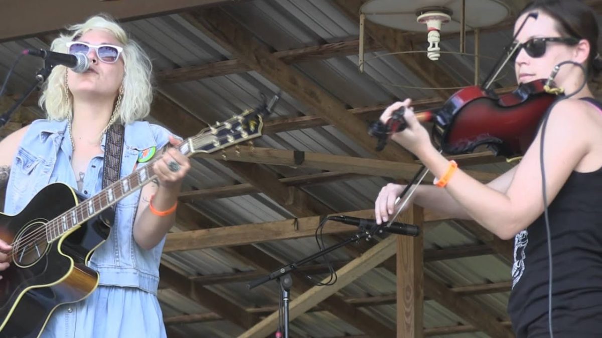 Rachel Kate & Hanna Rae Mathey: "Lullaby" 8/29/14 Muddy Roots Music Festival